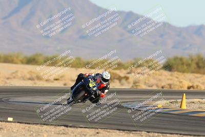 media/Jan-11-2025-CVMA (Sat) [[ddeb3f563a]]/Race 13-Amateur Supersport Open/